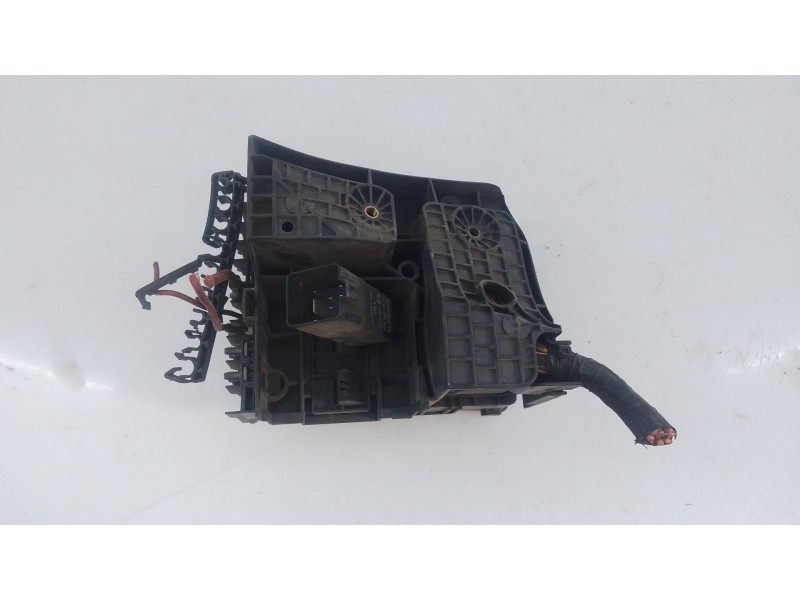 Recambio de caja reles / fusibles para seat leon (1p1) stylance / style referencia OEM IAM 3C0917249  