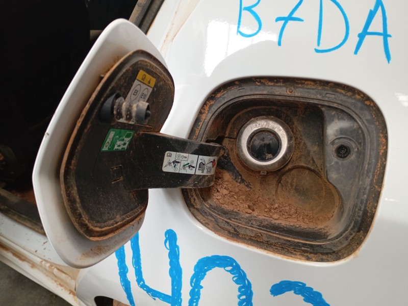 Recambio de tapa exterior combustible para ford focus iv (hn) 1.0 ecoboost referencia OEM IAM   