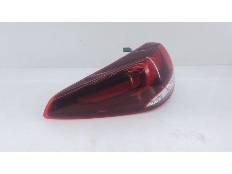 Recambio de piloto trasero izquierdo para kia carens iv 1.7 crdi referencia OEM IAM   