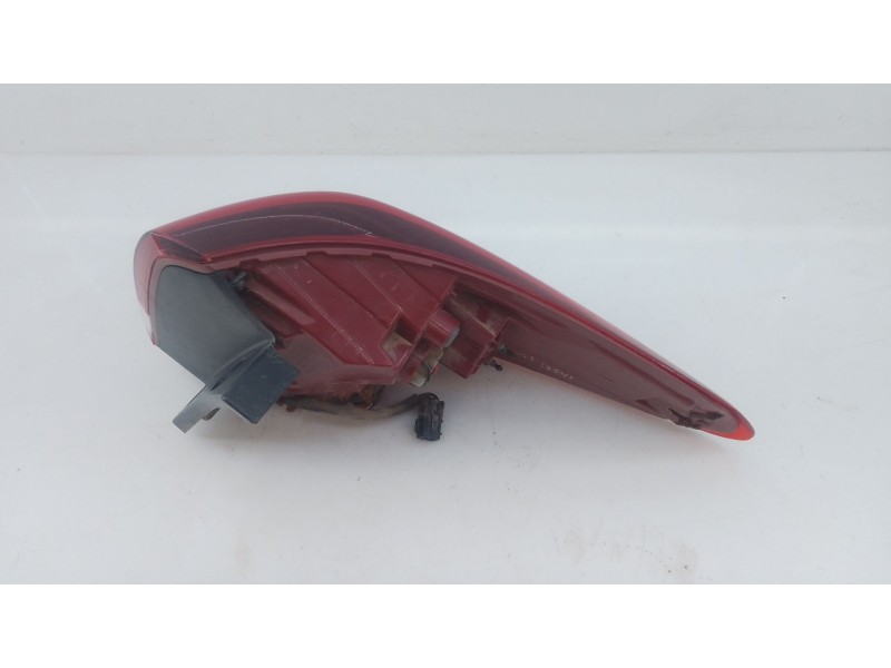 Recambio de piloto trasero izquierdo para kia carens iv 1.7 crdi referencia OEM IAM   