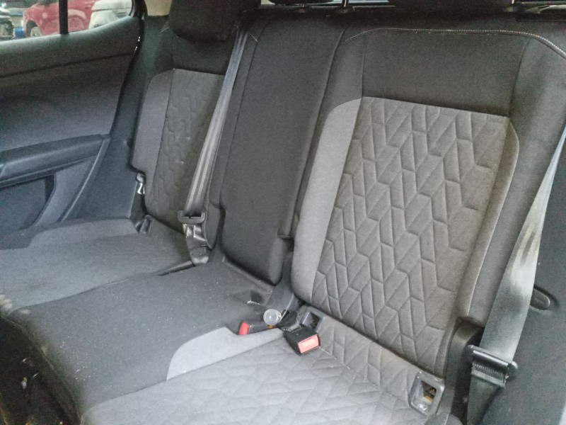 volkswagen t-cross (c11, d31) del año 2024