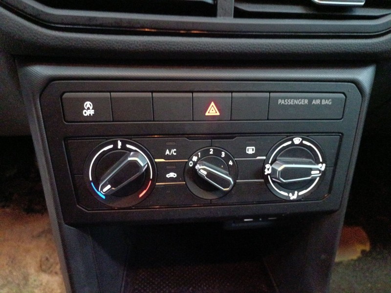 Recambio de mando calefaccion / aire acondicionado para volkswagen t-cross (c11, d31) 1.0 tsi referencia OEM IAM   