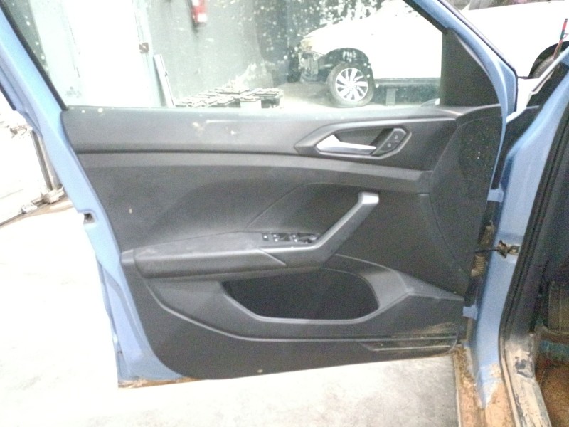 Recambio de guarnecido puerta delantera izquierda para volkswagen t-cross (c11, d31) 1.0 tsi referencia OEM IAM   