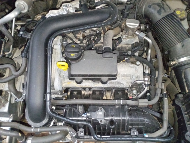 volkswagen t-cross (c11, d31) del año 2024