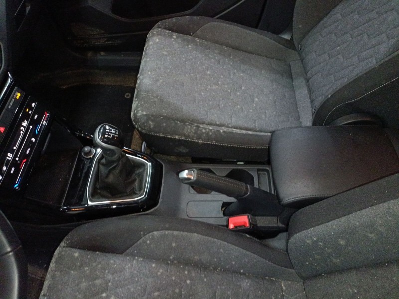 Recambio de consola central para volkswagen t-cross (c11, d31) 1.0 tsi referencia OEM IAM   
