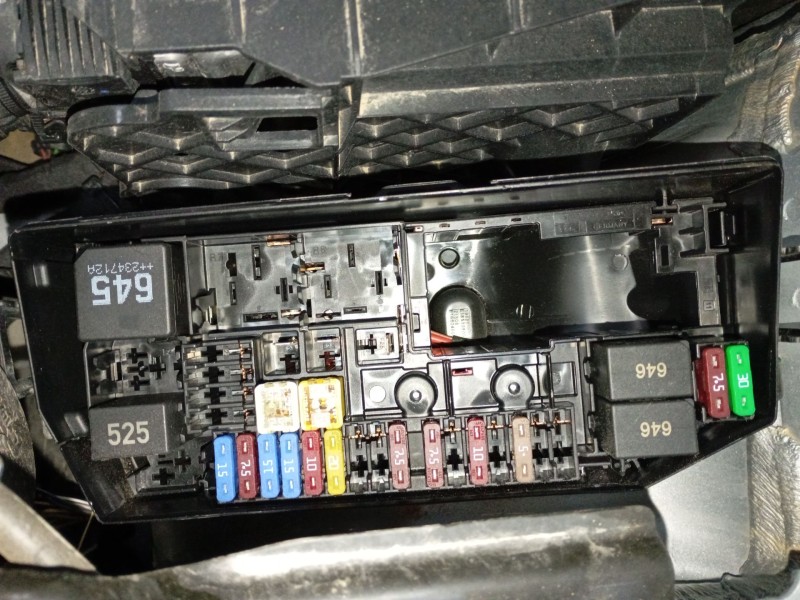 Recambio de caja reles / fusibles para volkswagen t-cross (c11, d31) 1.0 tsi referencia OEM IAM   