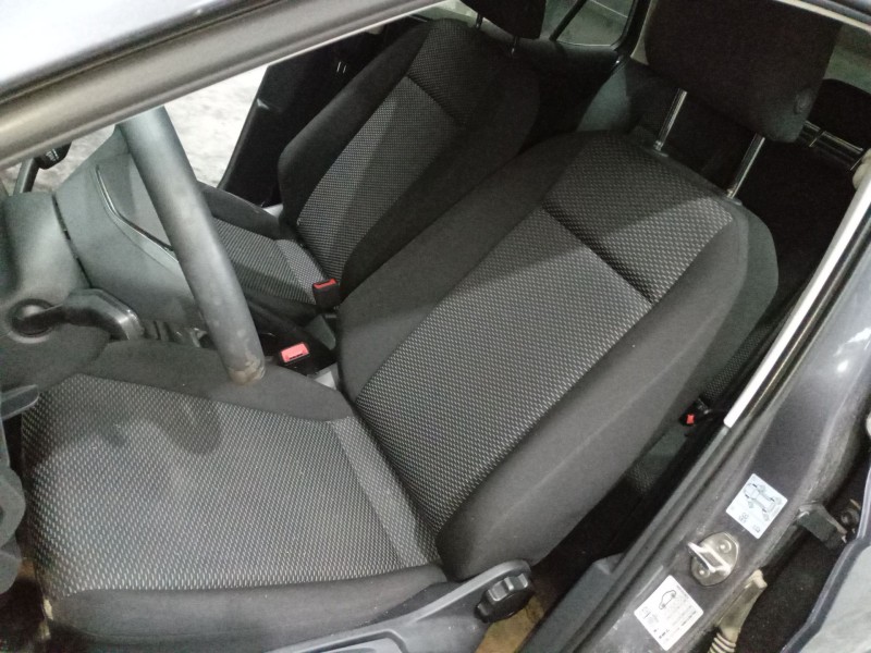 volkswagen t-cross (c11, d31) del año 2024