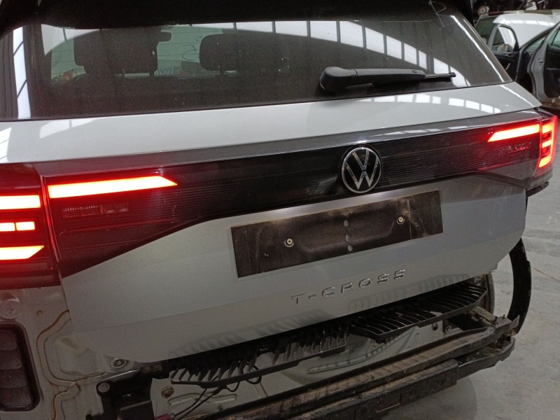 Recambio de piloto trasero central para volkswagen t-cross (c11, d31) 1.0 tsi referencia OEM IAM   