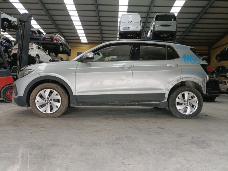 volkswagen t-cross (c11, d31) del año 2024