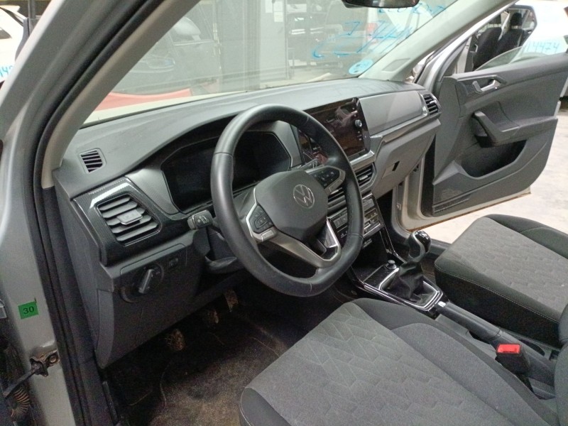 volkswagen t-cross (c11, d31) del año 2024