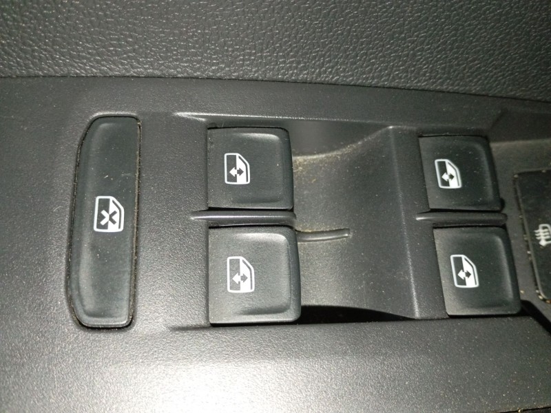 Recambio de mando elevalunas delantero izquierdo para volkswagen t-cross (c11, d31) 1.0 tsi referencia OEM IAM   