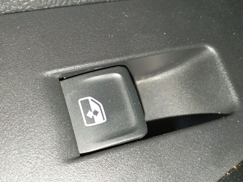 Recambio de mando elevalunas trasero izquierdo para volkswagen t-cross (c11, d31) 1.0 tsi referencia OEM IAM   