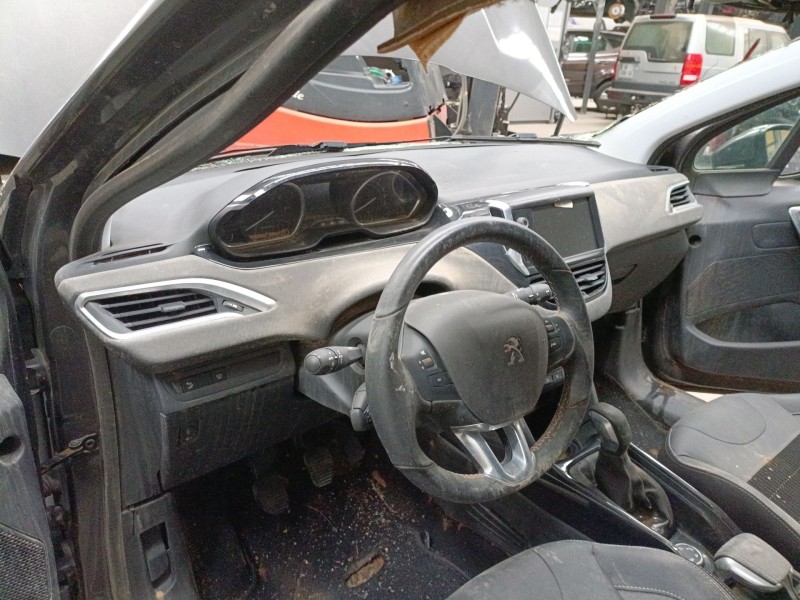 peugeot 2008 i (cu_) del año 2018