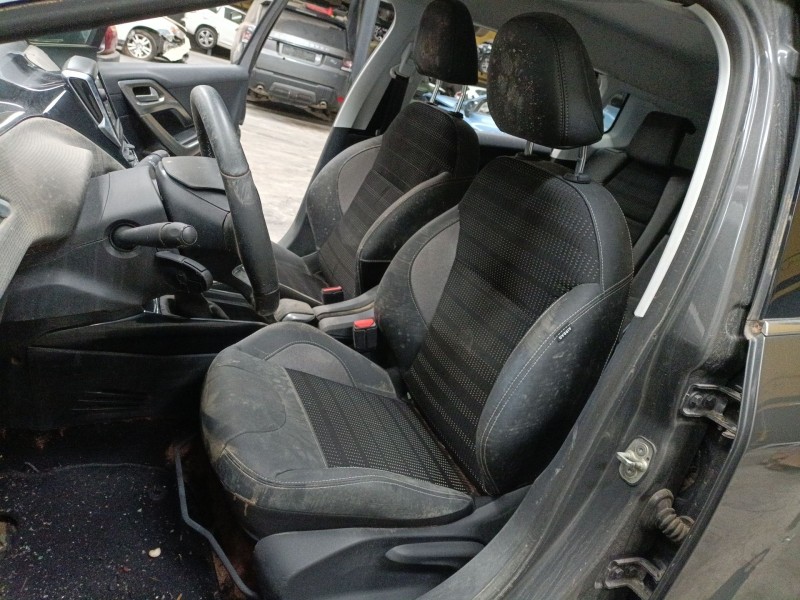 peugeot 2008 i (cu_) del año 2018