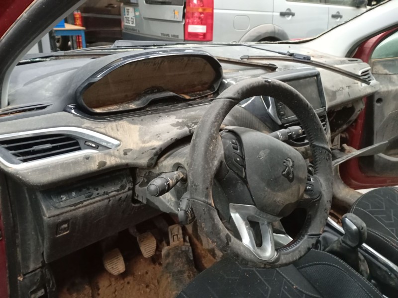 peugeot 2008 i (cu_) del año 2017