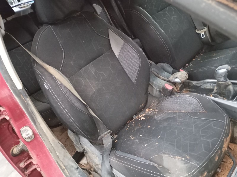 peugeot 2008 i (cu_) del año 2017