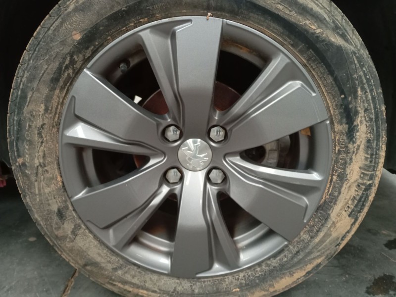 Recambio de llanta para peugeot 2008 i (cu_) 1.2 vti referencia OEM IAM   