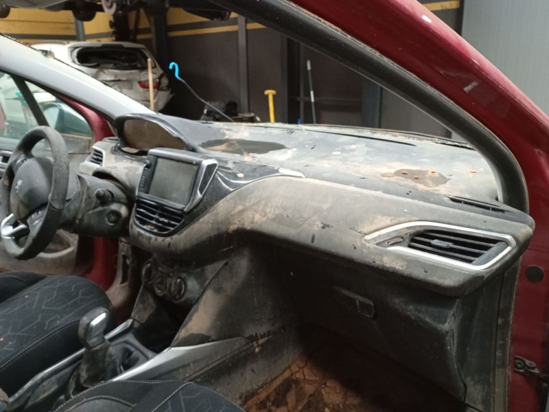 Recambio de salpicadero para peugeot 2008 i (cu_) 1.2 vti referencia OEM IAM   