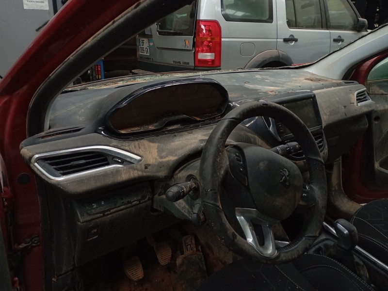 Recambio de salpicadero para peugeot 2008 i (cu_) 1.2 vti referencia OEM IAM   