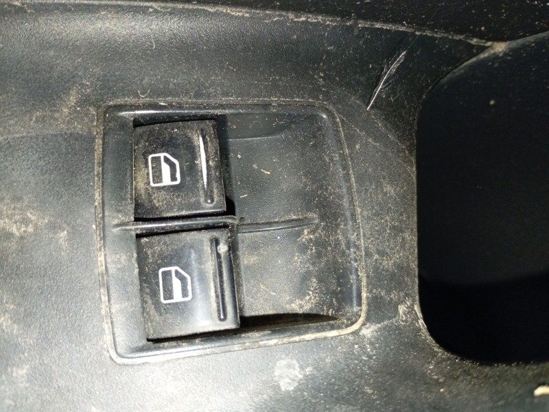 Recambio de mando elevalunas delantero izquierdo para seat ibiza iv (6j5, 6p1) 1.6 tdi referencia OEM IAM   