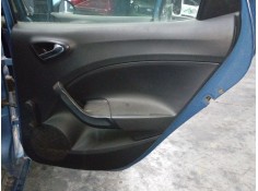 GUARNECIDO PUERTA TRASERA DERECHA 