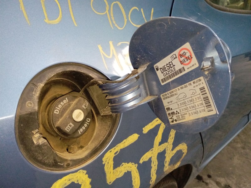 Recambio de tapa exterior combustible para seat ibiza iv (6j5, 6p1) 1.6 tdi referencia OEM IAM   