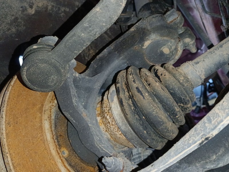 Recambio de mangueta delantera izquierda para peugeot 2008 i (cu_) 1.2 vti referencia OEM IAM   