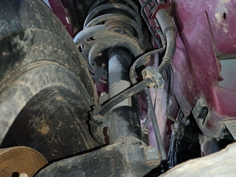 Recambio de amortiguador delantero izquierdo para peugeot 2008 i (cu_) 1.2 vti referencia OEM IAM   