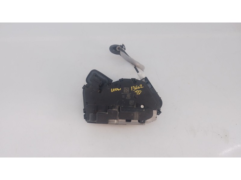 Recambio de cerradura puerta trasera derecha para seat leon (kl1, klg) 2.0 tdi referencia OEM IAM   