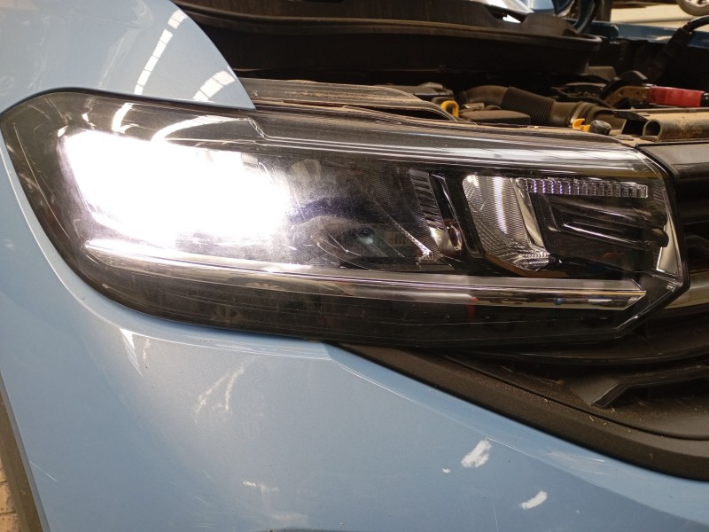 Recambio de faro derecho xenon para volkswagen t-cross (c11, d31) 1.0 tsi referencia OEM IAM   