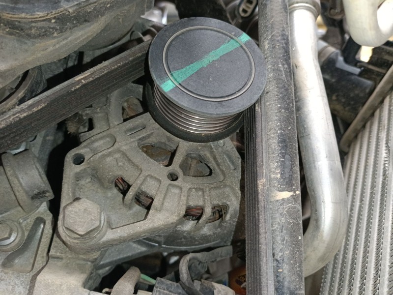 Recambio de alternador para ford transit courier b460 furgoneta/monovolumen 1.5 tdci referencia OEM IAM   