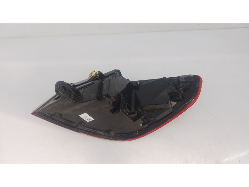 Recambio de piloto trasero izquierdo para bmw 1 (f40) 118 i referencia OEM IAM   