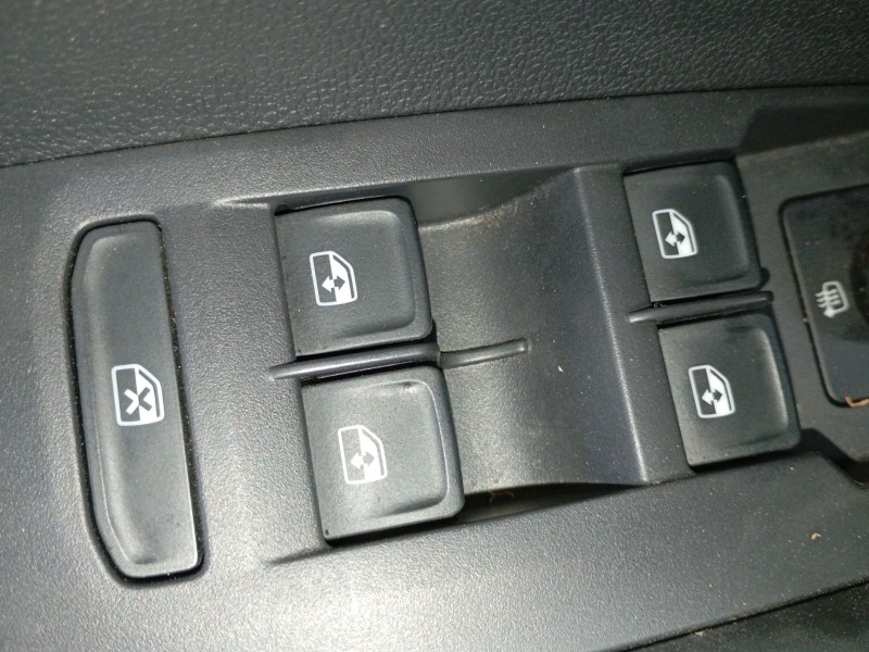 Recambio de mando elevalunas delantero izquierdo para volkswagen t-cross (c11, d31) 1.0 tsi referencia OEM IAM   