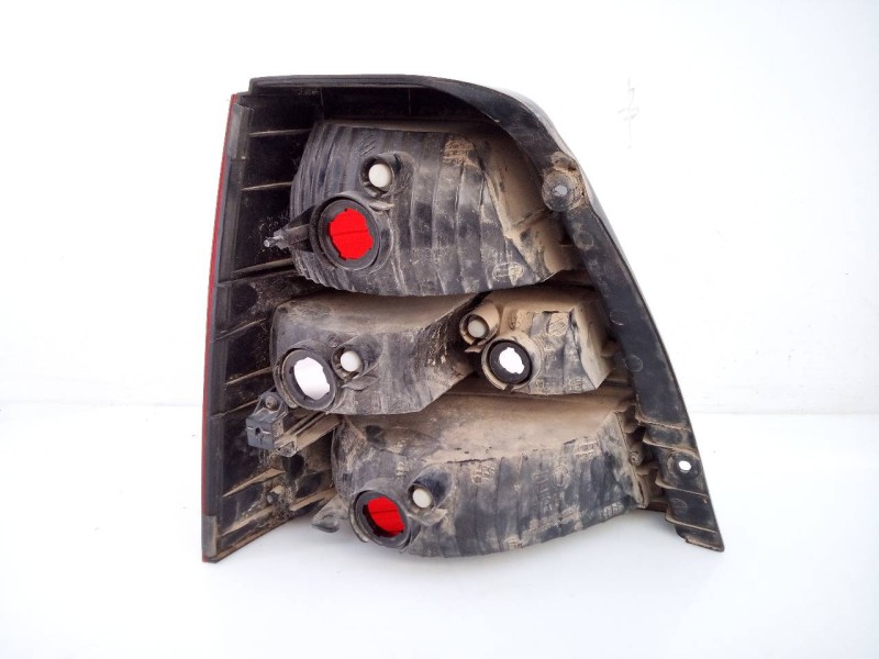 Recambio de piloto trasero derecho para kia sorento 2.5 crdi concept referencia OEM IAM   E2-B5-43-1