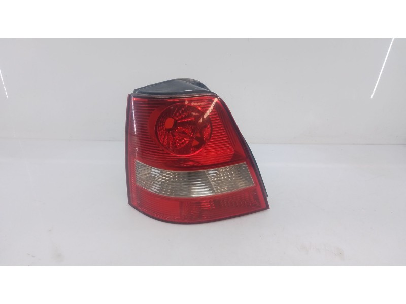 Recambio de piloto trasero izquierdo para kia sorento 2.5 crdi concept referencia OEM IAM   E2-B5-43-1