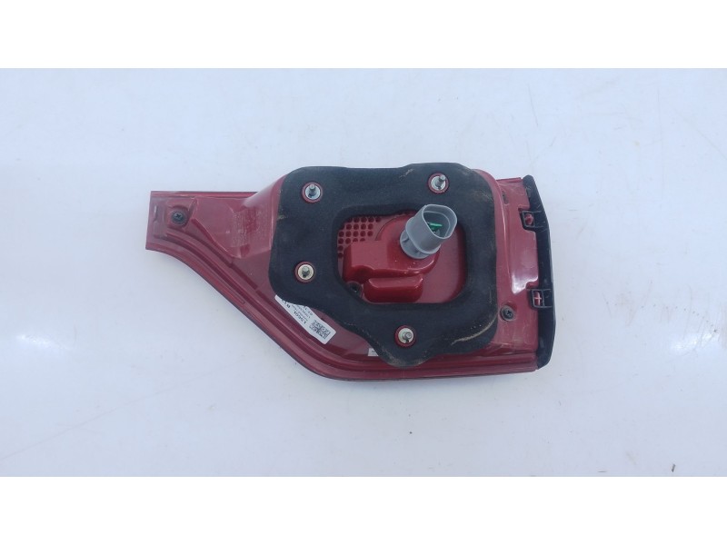 Recambio de piloto trasero izquierdo porton para kia sportage iv (ql, qle) 1.6 crdi referencia OEM IAM   