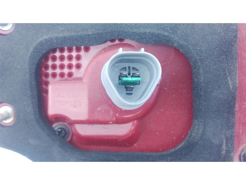 Recambio de piloto trasero izquierdo porton para kia sportage iv (ql, qle) 1.6 crdi referencia OEM IAM   