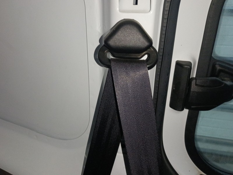 Recambio de cinturon seguridad trasero izquierdo para ford transit courier b460 furgoneta/monovolumen 1.5 tdci referencia OEM IA