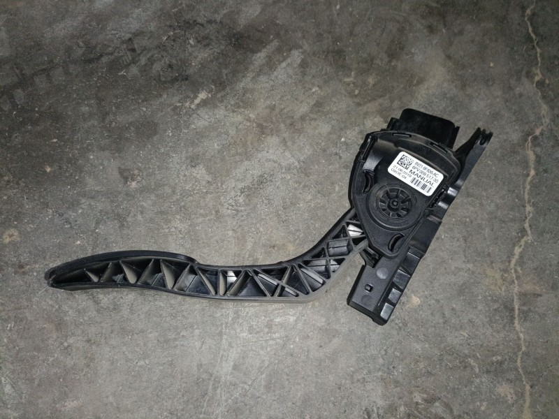 Recambio de pedal acelerador para ford transit courier b460 furgoneta/monovolumen 1.5 tdci referencia OEM IAM 8V219F836AC 6PV009