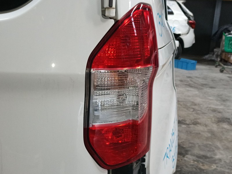 Recambio de piloto trasero derecho para ford transit courier b460 furgoneta/monovolumen 1.5 tdci referencia OEM IAM   