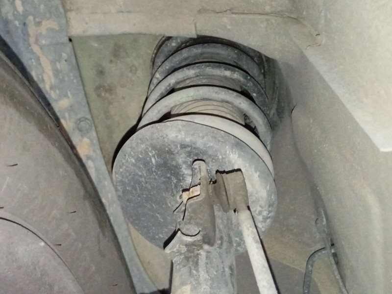 Recambio de amortiguador delantero izquierdo para suzuki grand vitara ii (jt, te, td) 1.9 ddis a las 4 ruedas (jt419, td44, jb41