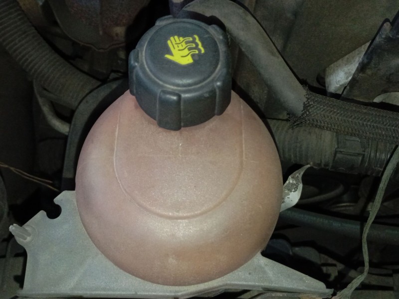 Recambio de deposito expansion para suzuki grand vitara ii (jt, te, td) 1.9 ddis a las 4 ruedas (jt419, td44, jb419wd, jb419xd) 