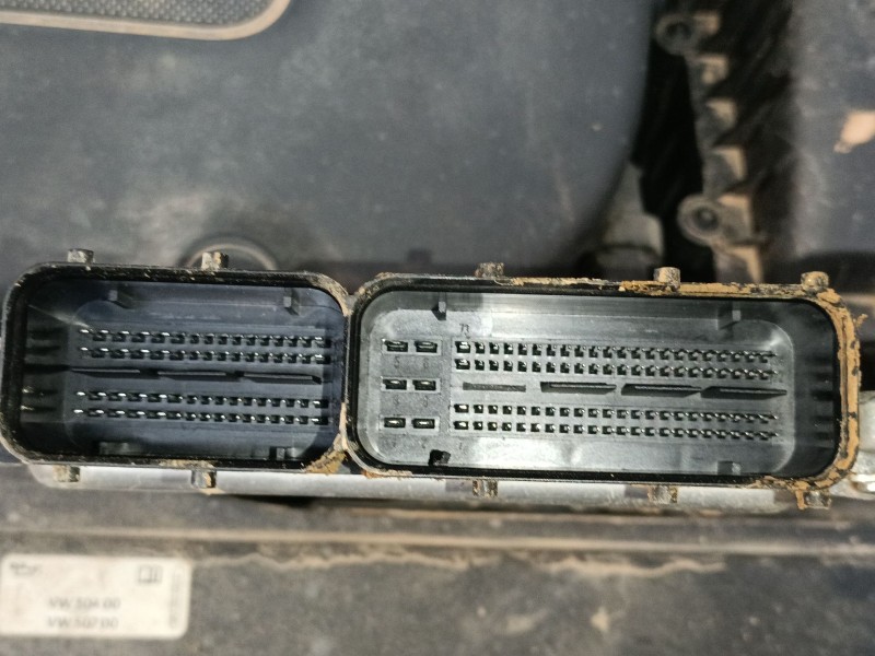 Recambio de centralita motor uce para seat leon (5f1) 1.6 tdi referencia OEM IAM 04L907445G 38594714 