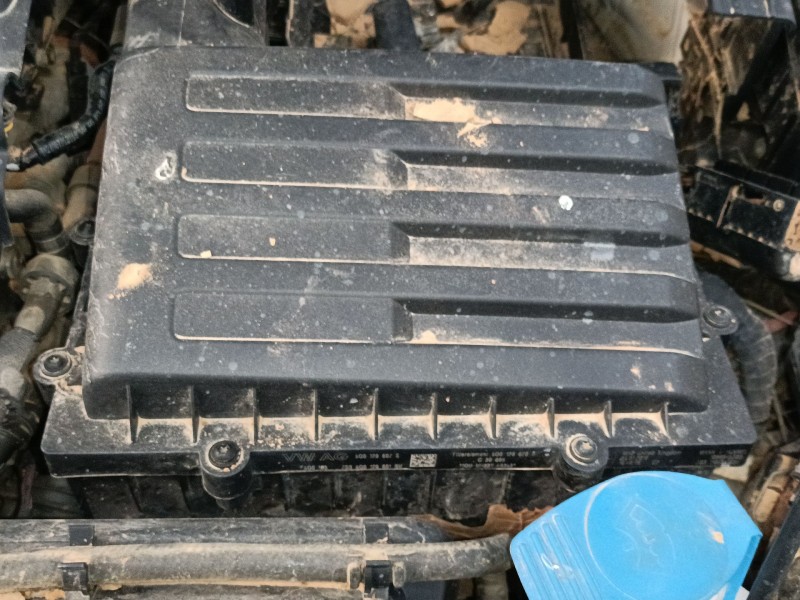 Recambio de filtro aire para seat leon (5f1) 1.6 tdi referencia OEM IAM 5Q0129620B  