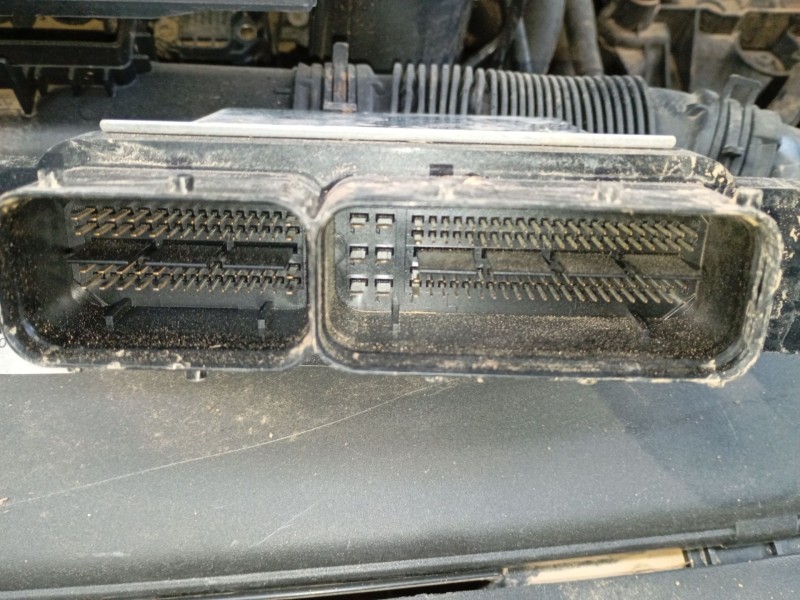 Recambio de centralita motor uce para seat leon st (5f8) 1.4 tgi referencia OEM IAM 04E907309E 0261S07729 