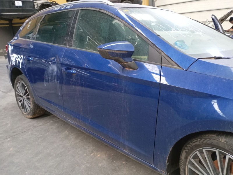 Recambio de puerta delantera derecha para seat leon st (5f8) 1.4 tgi referencia OEM IAM   