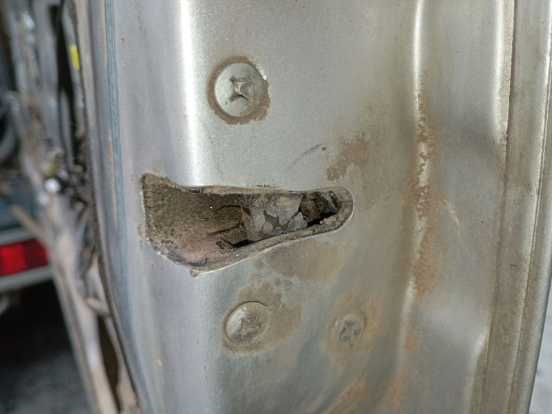 Recambio de cerradura maletero / porton para suzuki grand vitara i (ft, ht) 2.0 td 4x4 (sq 420d) referencia OEM IAM   