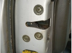 CERRADURA PUERTA TRASERA IZQUIERDA 