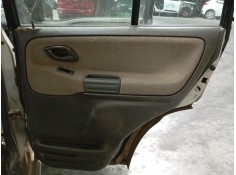 GUARNECIDO PUERTA TRASERA DERECHA 