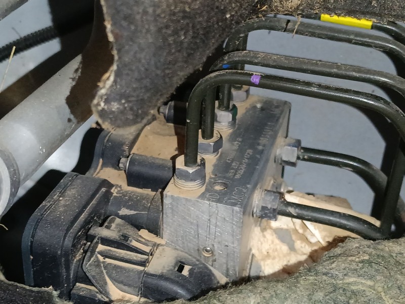 Recambio de abs para renault clio iv (bh_) 1.2 16v referencia OEM IAM 476601842R 18052011728 